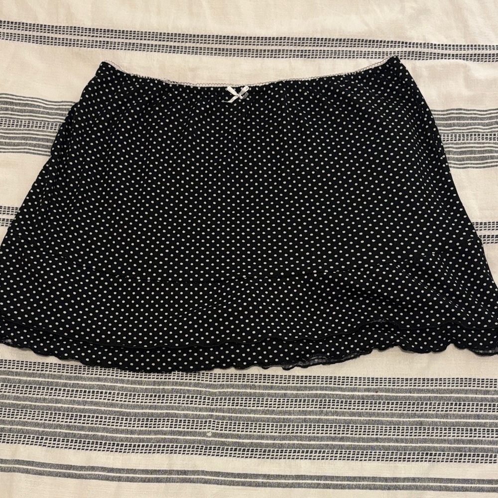 Black Polka Dot Skirt 🤍